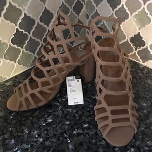 SM heels sz 8